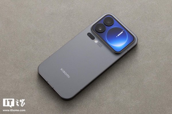 博星配资 小米 17 Pro Max 机型推送澎湃 OS 3.0.9.0.WPBCNXM 升级